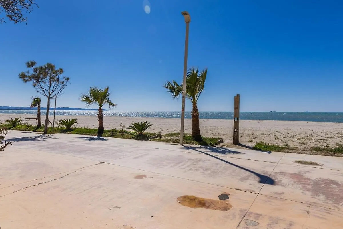 Gemelli Seafront Duplex By Ps Apartment Durres